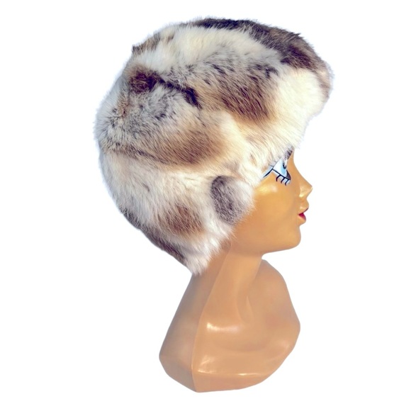 ADRIENNE LANDAU AUTHENTIC FUR HAT - Picture 1 of 11